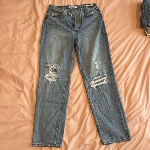 Aritzia denim forum the boyfriend high rise loose jeans